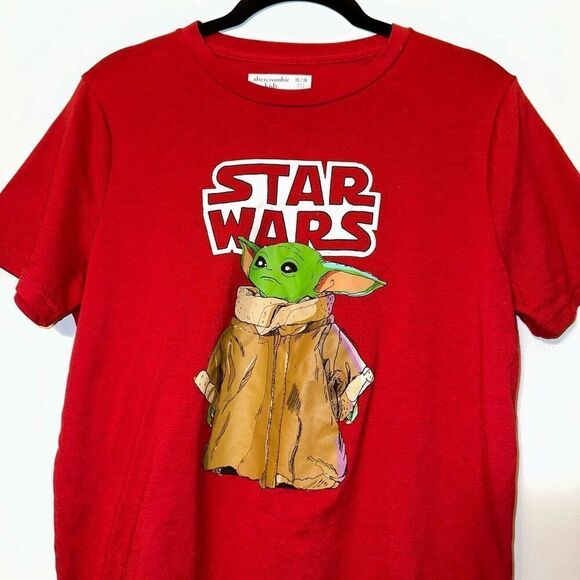 Abercrombie Kids Red Baby Yoda Star Wars Graphic Tee Size 15/16 NWOT - Picture 3 of 10